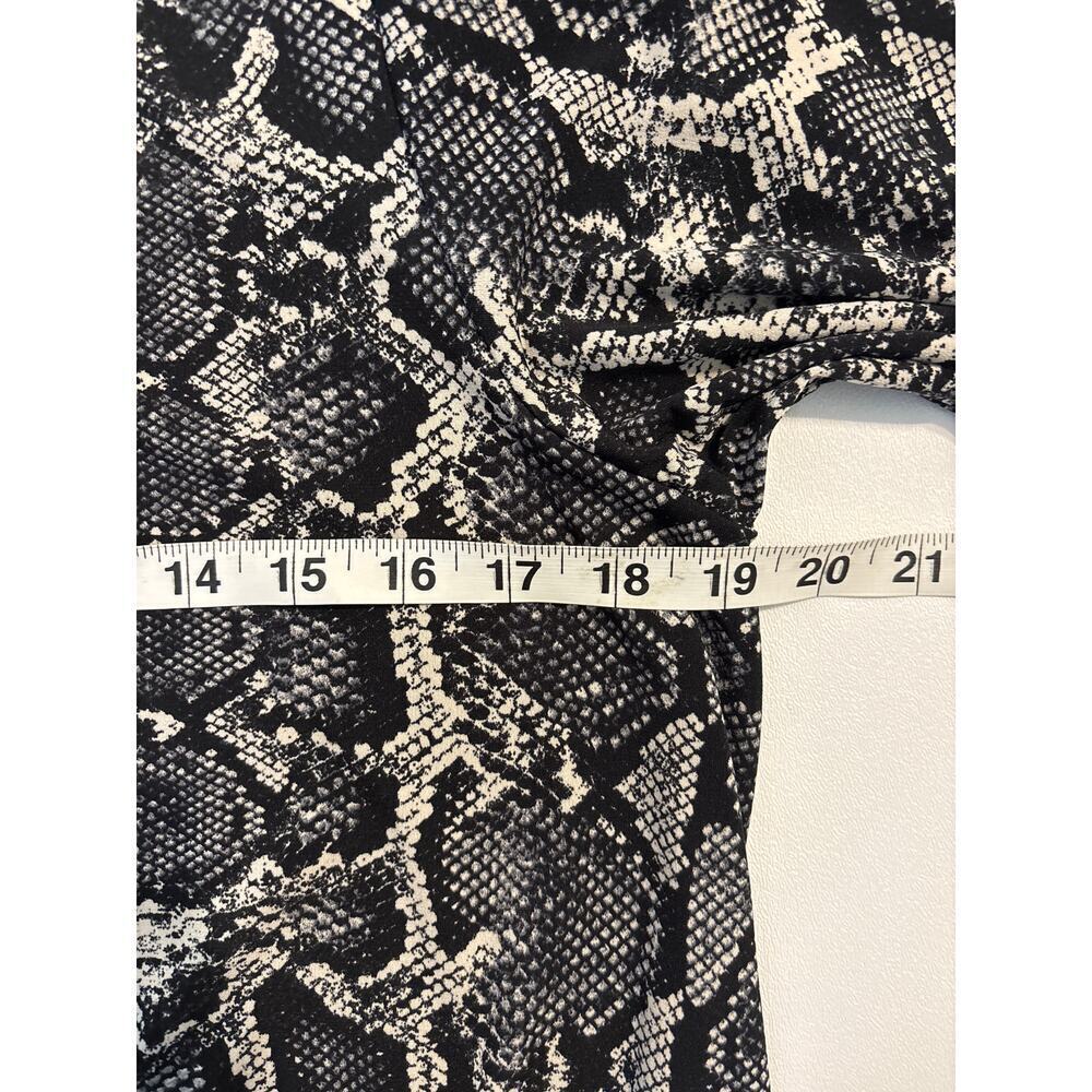 Show Me Your Mumu Midi Dress Women’s Sz Medium Snakeprint A-line Oversized - Picture 3 of 8